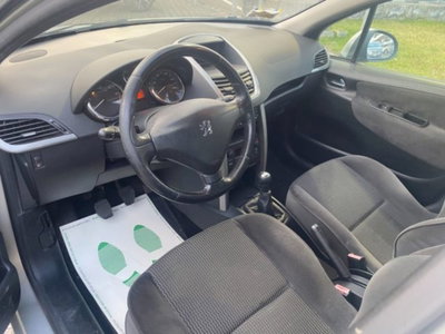 Peugeot 207 HDi 90CV 5p. XS (5)