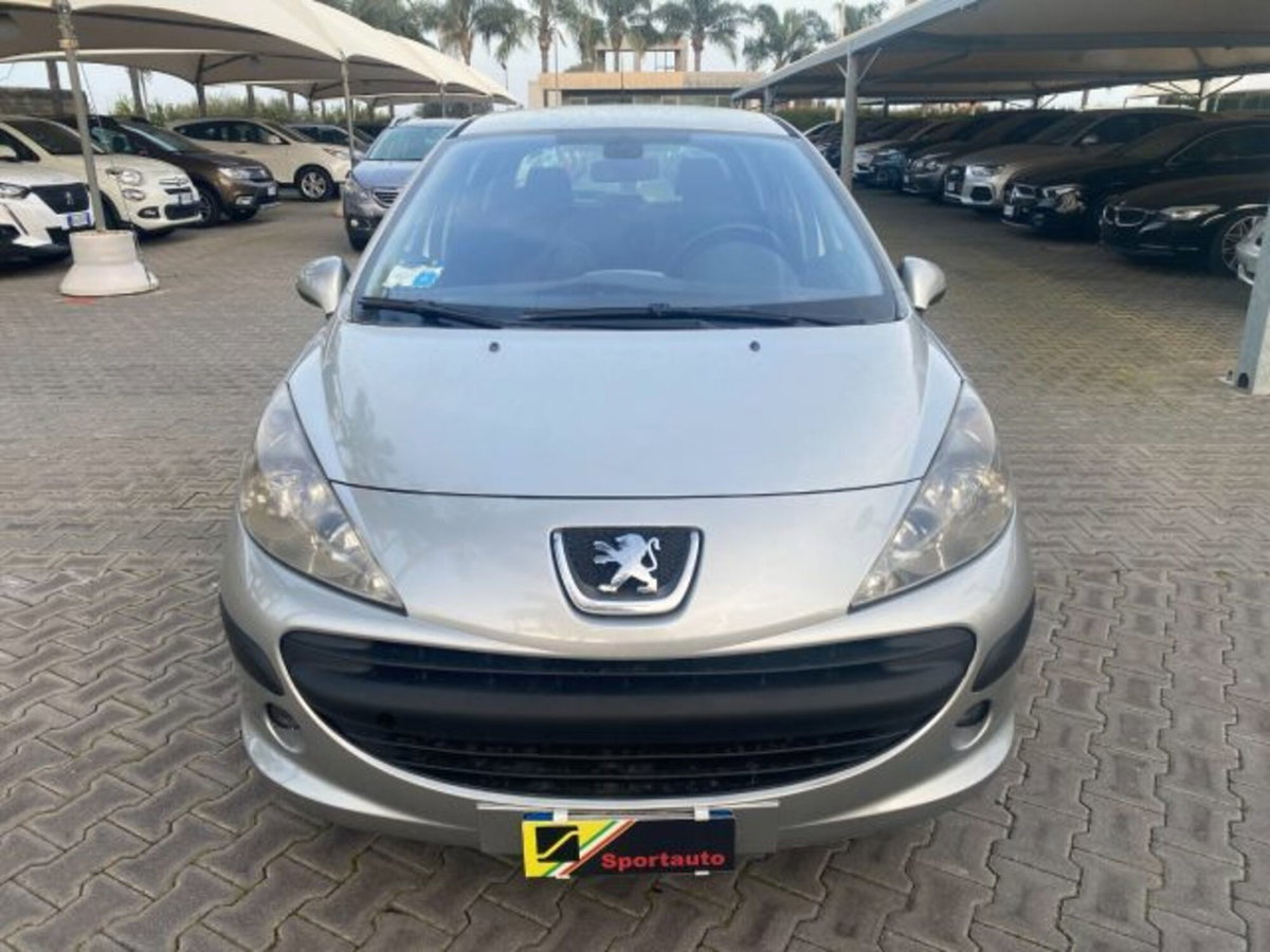 Peugeot 207 HDi 90CV 5p. XS (9)