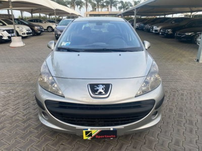 Peugeot 207 HDi 90CV 5p. XS (9)