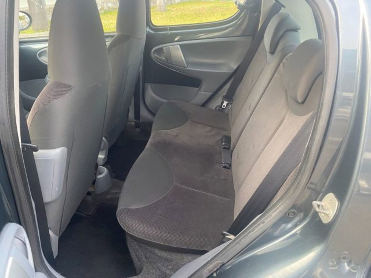 Peugeot 107 HDi 5p. Plaisir (10)