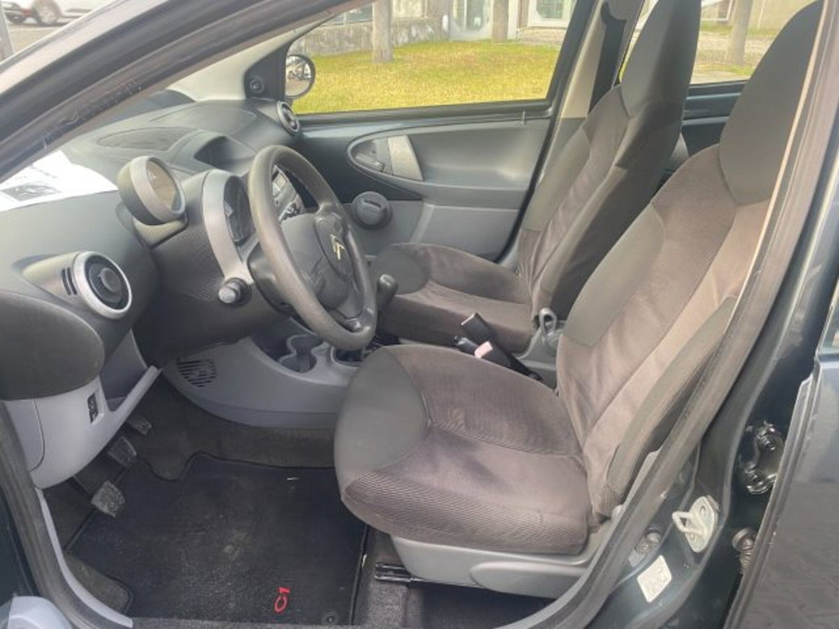 Peugeot 107 HDi 5p. Plaisir (6)