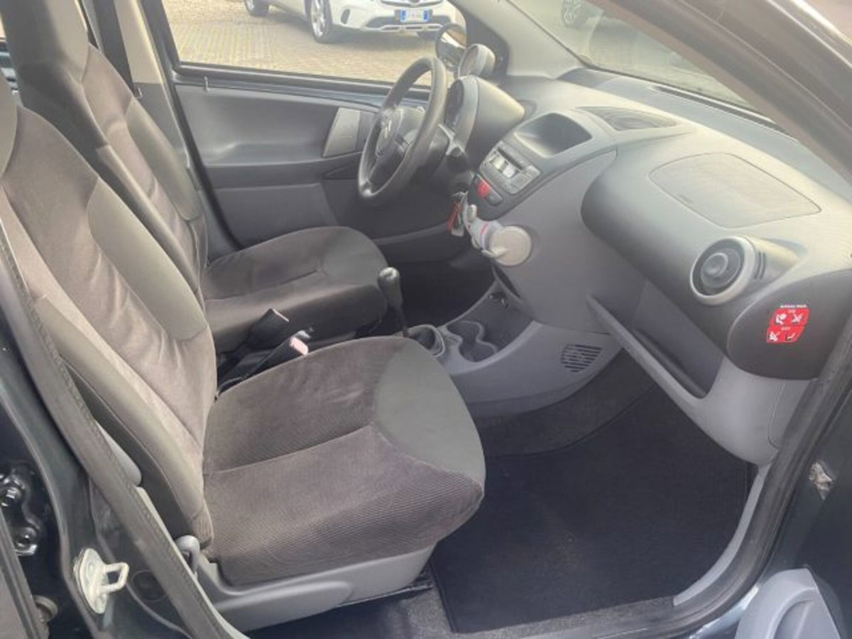 Peugeot 107 HDi 5p. Plaisir (8)