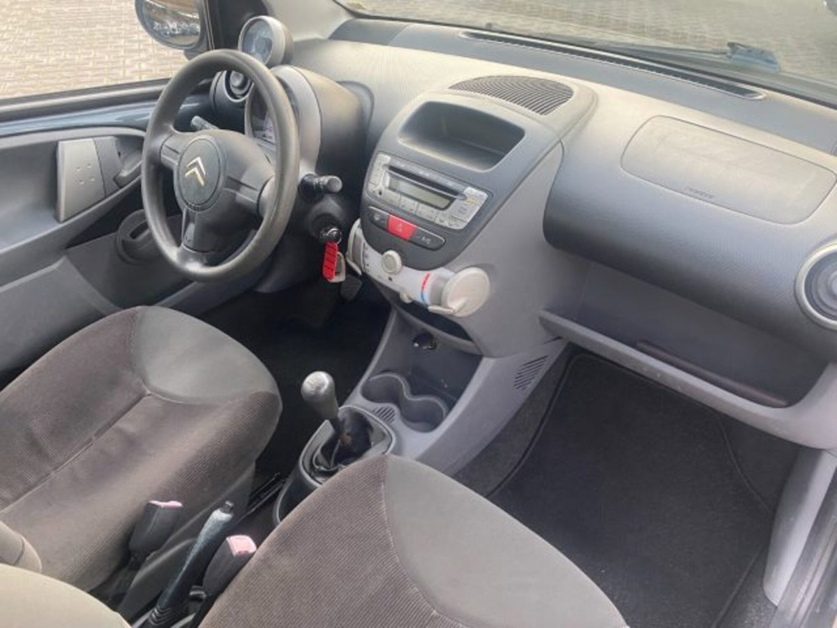 Peugeot 107 HDi 5p. Plaisir (9)