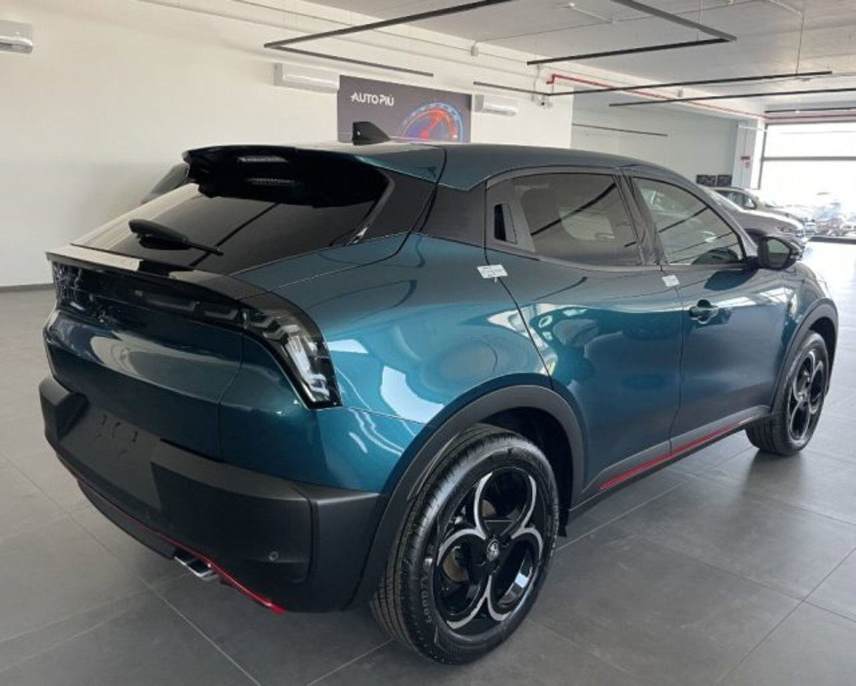 Alfa Romeo Junior 1.2 ibrida Sport Speciale 145cv edct6 (3)