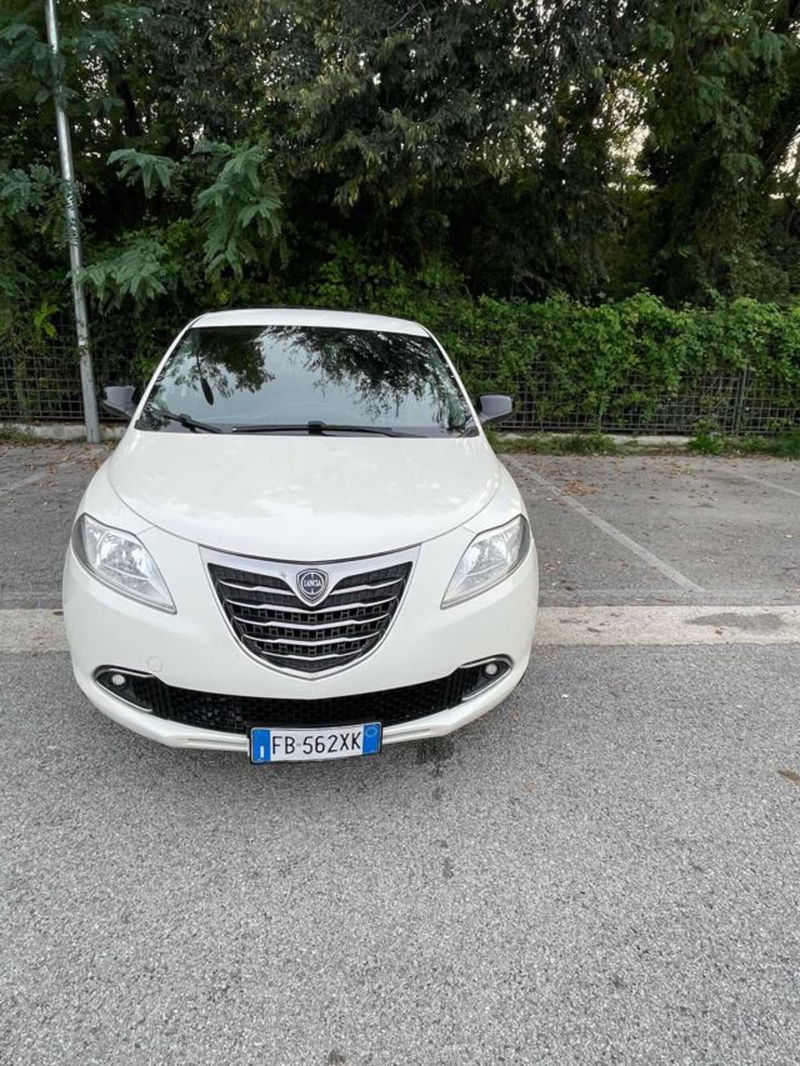 Lancia Ypsilon 1.3 MJT 16V 95 CV 5 porte S&S Elle