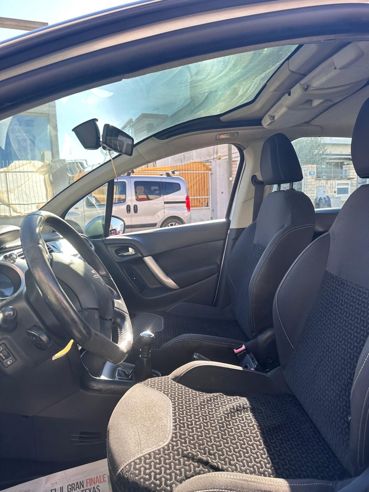 Citroen C3 1.4 HDi 70 Style QR (8)