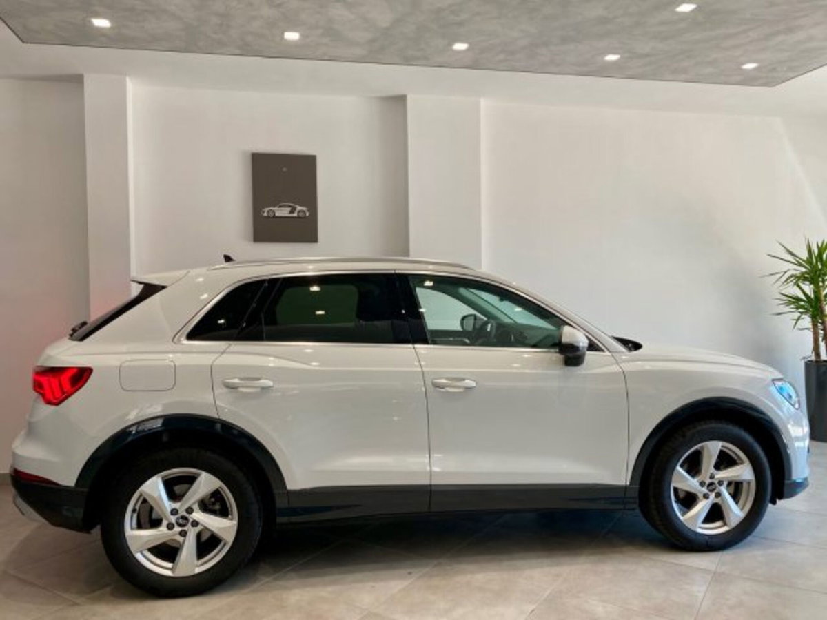 Audi Q3 35 TDI quattro S tronic Business Advanced (8)