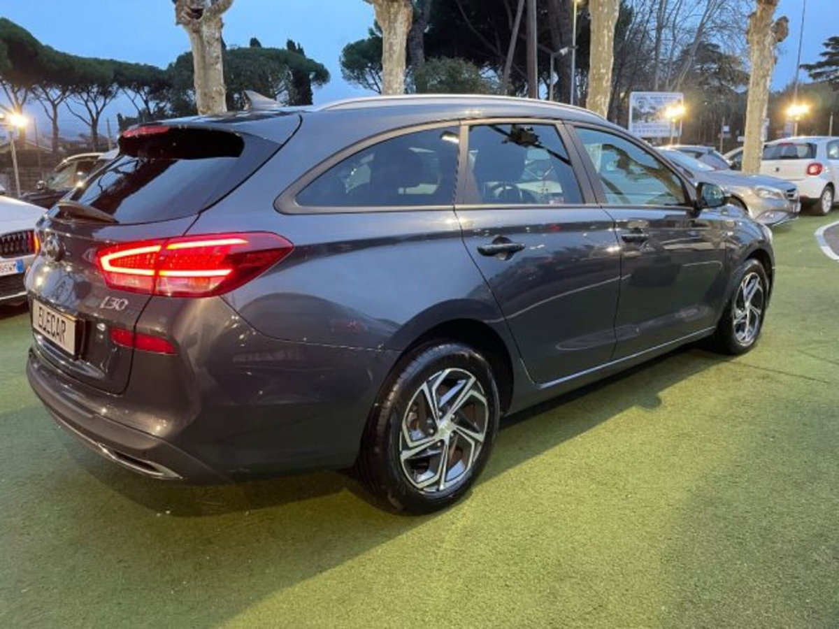Hyundai i30 Station Wagon 1.0 t-gdi 48V Prime 120cv dct (4)