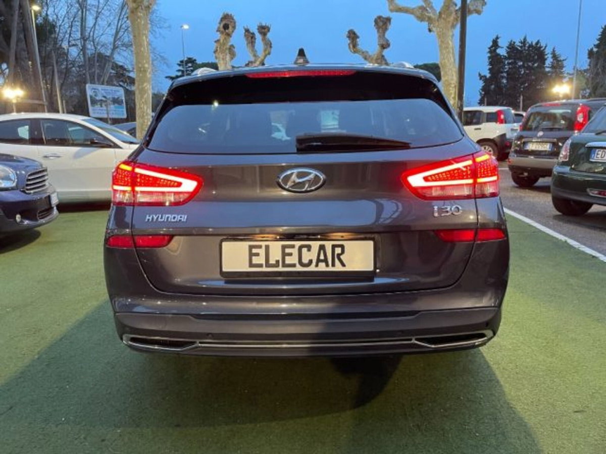 Hyundai i30 Station Wagon 1.0 t-gdi 48V Prime 120cv dct (5)
