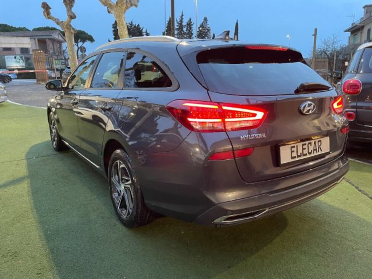 Hyundai i30 Station Wagon 1.0 t-gdi 48V Prime 120cv dct (7)