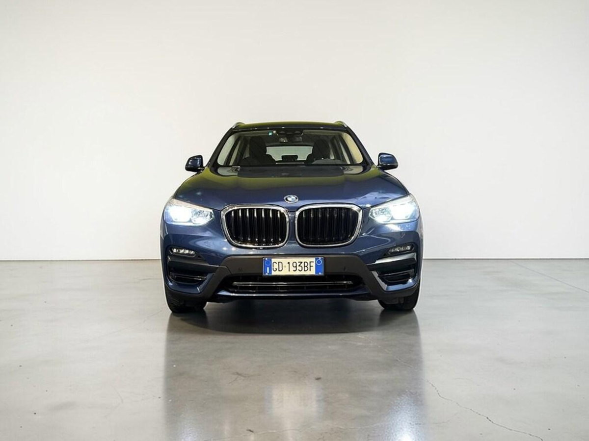 BMW X3 xdrive20d mhev 48V auto (2)