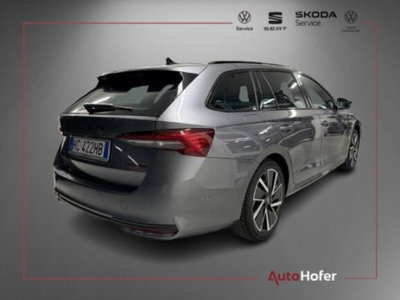 Skoda Octavia Station Wagon 2.0 tdi Sportline 150cv dsg (3)
