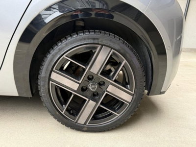 Lancia Ypsilon 1.2 mhev Edizione Limitata Cassina e-dct (11)