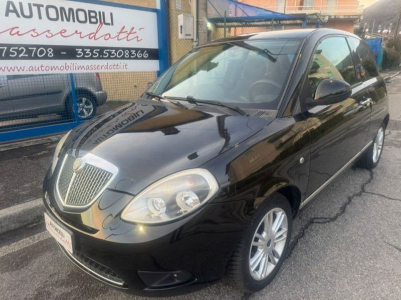 Lancia Ypsilon 1.2 69 CV Unyca