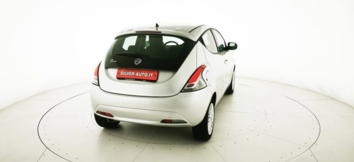 Lancia Ypsilon 1.3 MJT 16V 95 CV 5 porte S&S Gold (18)