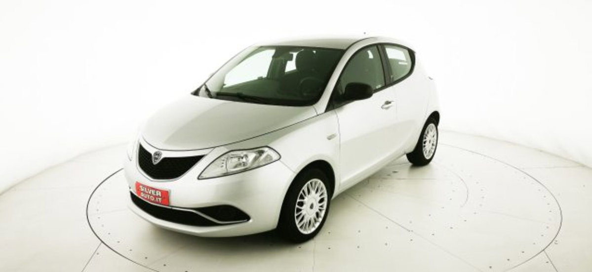Lancia Ypsilon 1.3 MJT 16V 95 CV 5 porte S&S Gold (3)
