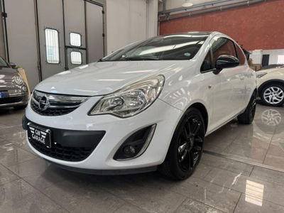 Opel Corsa 1.2 3 porte b-color usata
