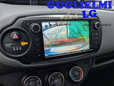 Toyota Yaris 1.0 5 porte Active (7)