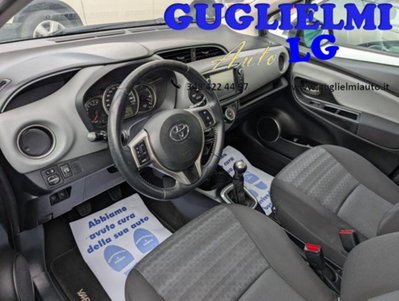 Toyota Yaris 1.0 5 porte Active (12)