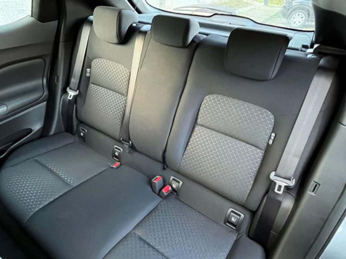 Nissan Juke 1.0 dig-t Acenta 114cv (13)