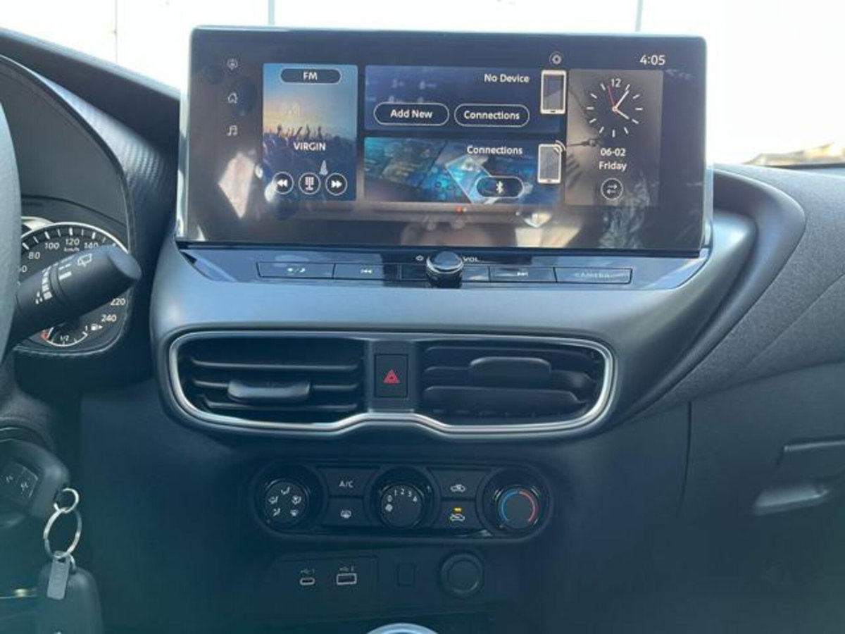 Nissan Juke 1.0 dig-t Acenta 114cv (9)