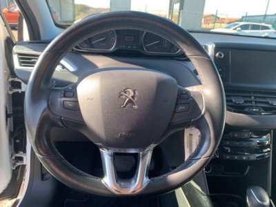 Peugeot 2008 Turbo 110 EAT6 S&S Black Matt (15)