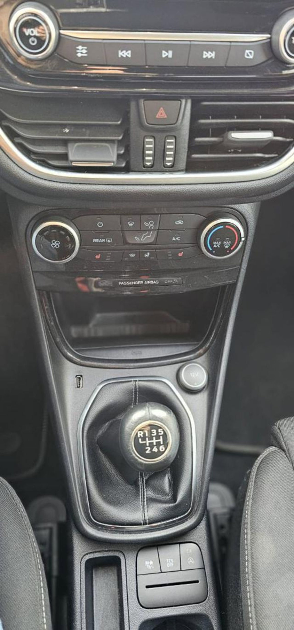 Ford Puma 1.5 EcoBlue 120 CV S&S Titanium (17)