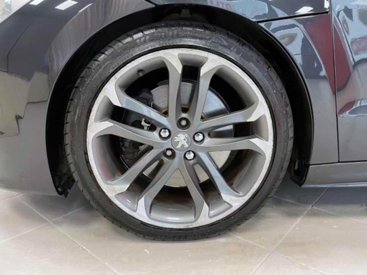 Peugeot RCZ 1.6 THP 200CV (14)