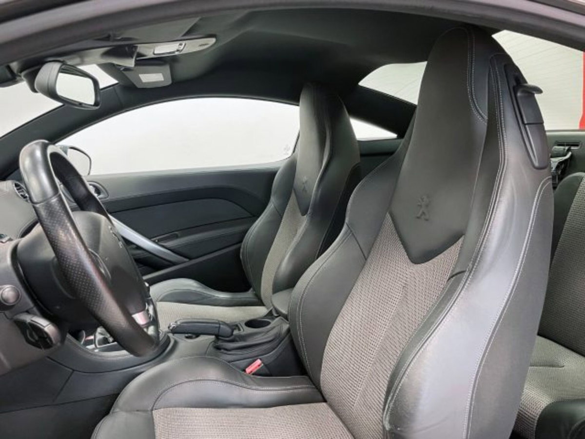 Peugeot RCZ 1.6 THP 200CV (18)