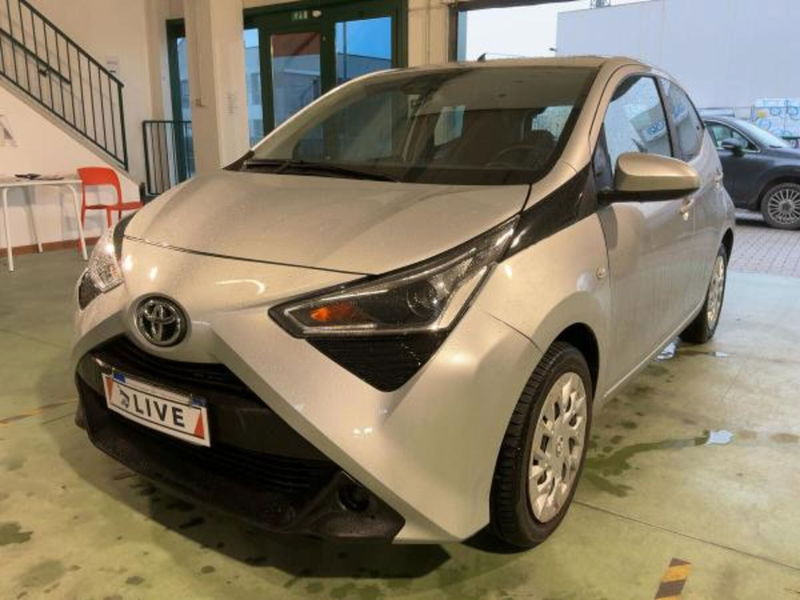 Toyota Aygo 1.0 VVT-i 72 CV 5 porte x-play