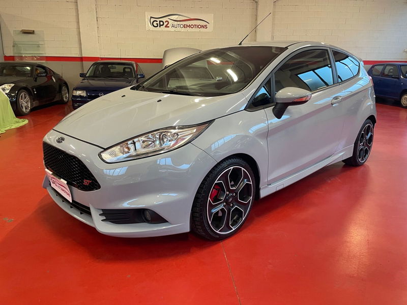 Ford Fiesta 1.6 200CV 3 porte ST 200