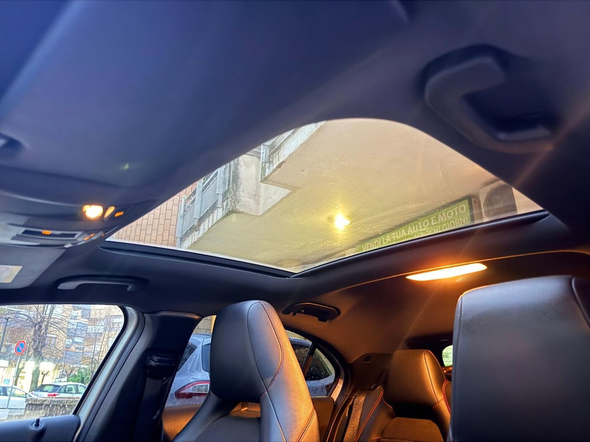 Mercedes-Benz Classe A 200 d Automatic Premium (15)