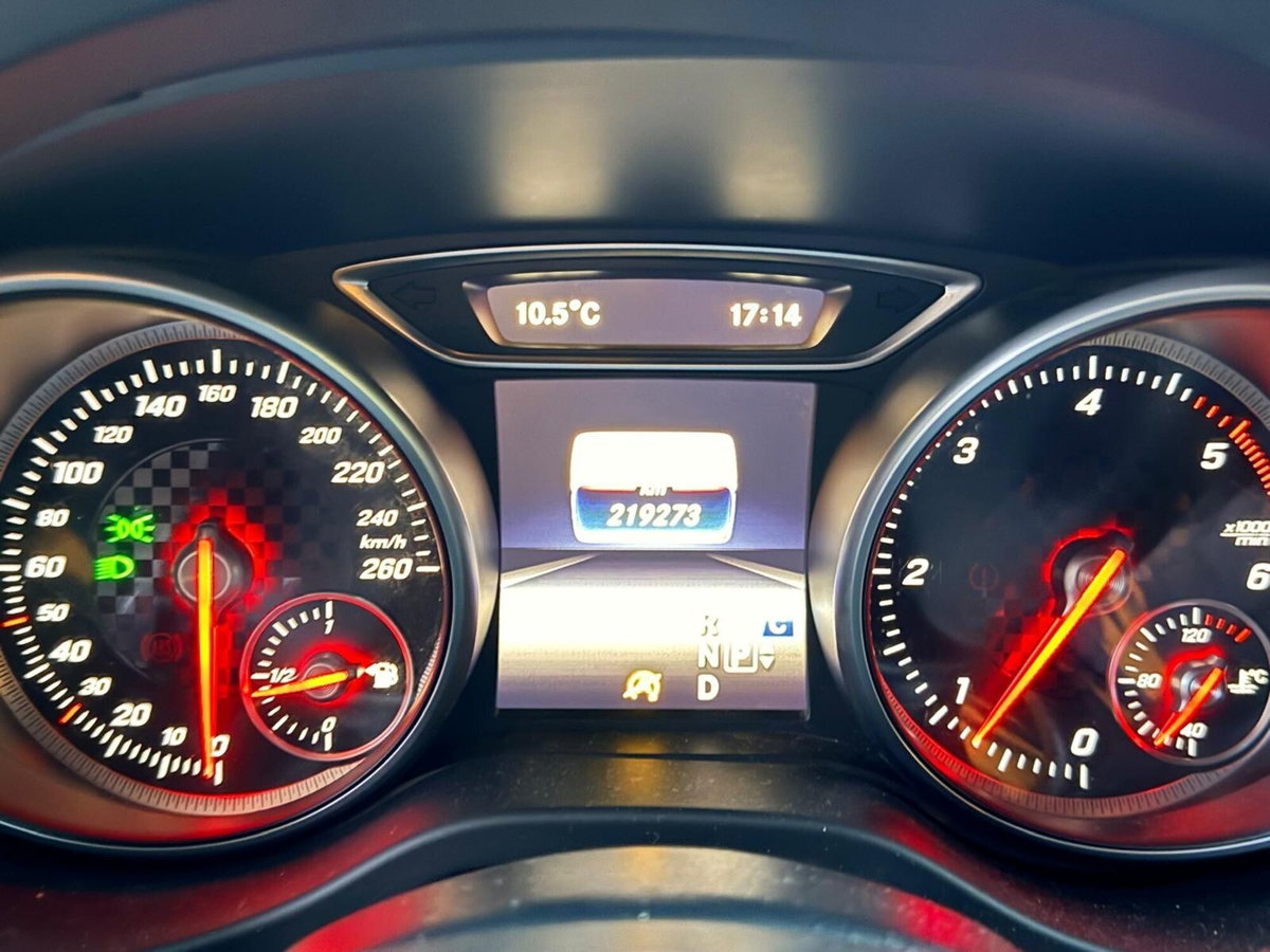 Mercedes-Benz Classe A 200 d Automatic Premium (9)