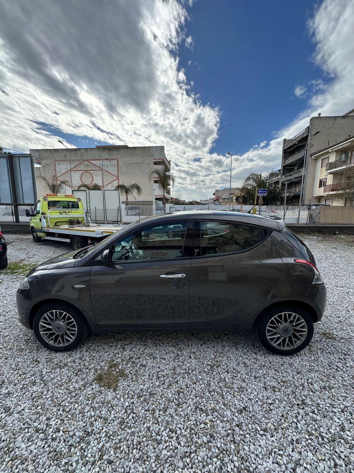 Lancia Ypsilon 1.2 69 CV 5 porte Gold (3)