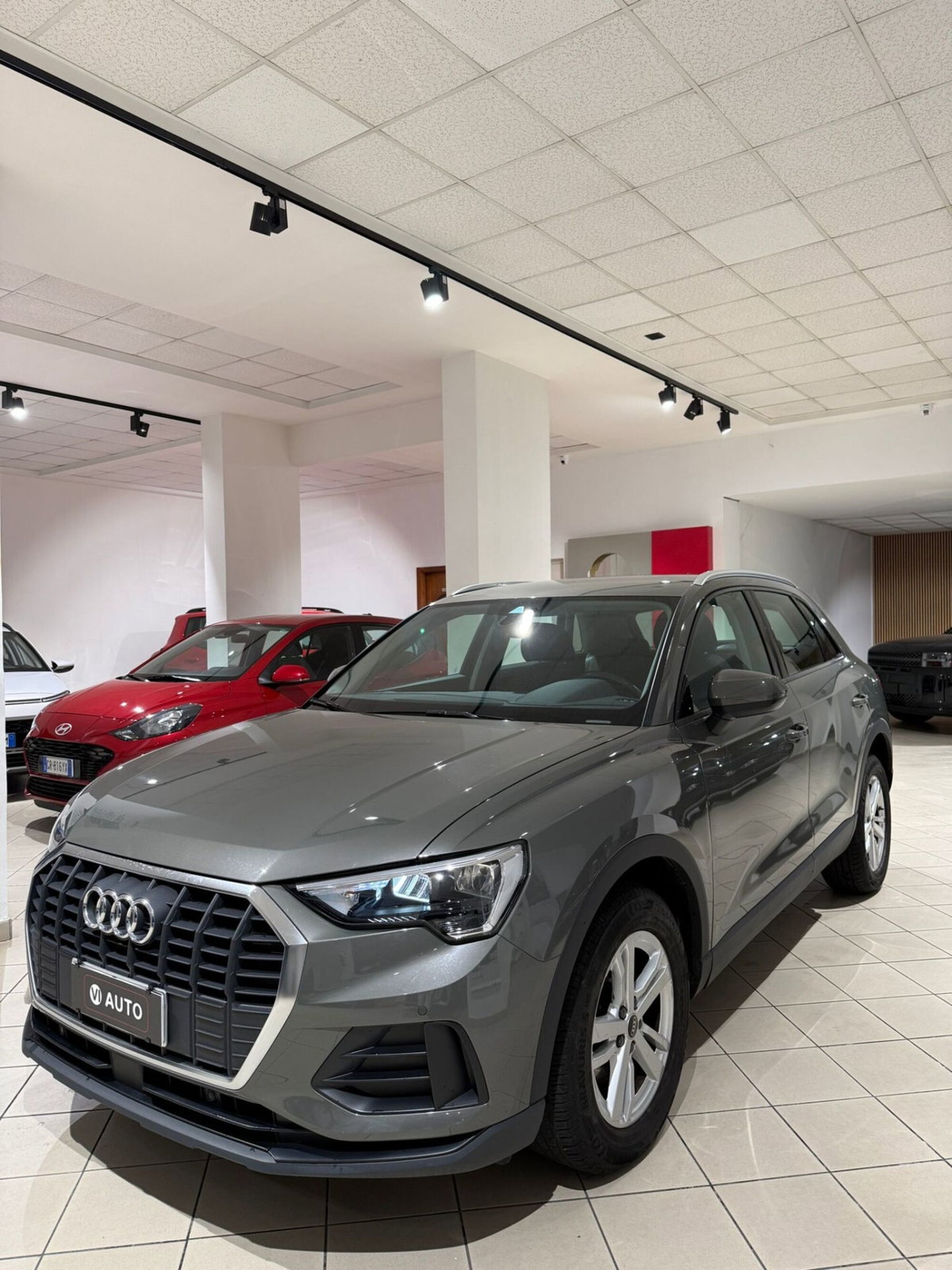 Audi Q3 Sportback 35 TDI quattro S tronic S line edition (2)