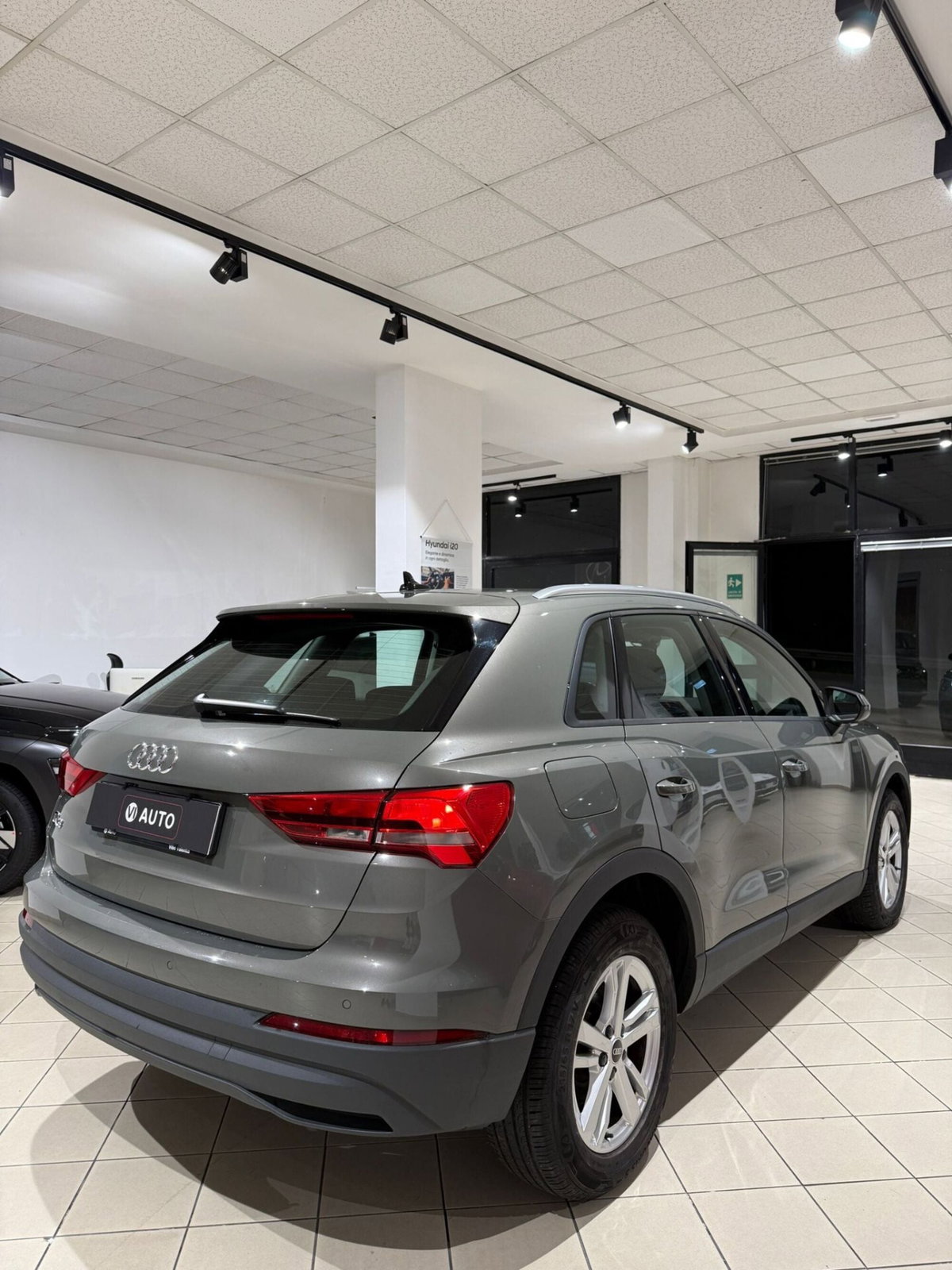 Audi Q3 Sportback 35 TDI quattro S tronic S line edition (6)