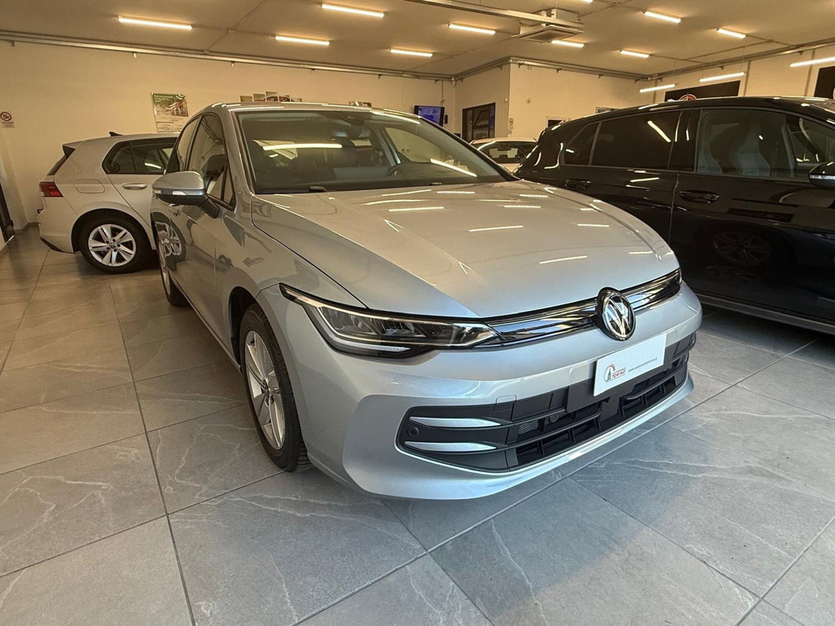 Volkswagen Golf 1.5 TSI 150 CV EVO ACT R-Line (3)