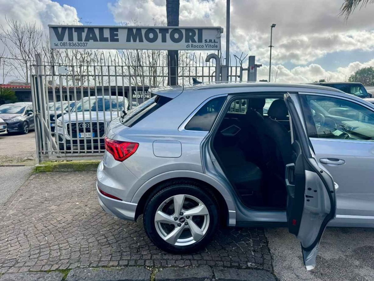 Audi Q3 Sportback 35 TDI quattro S tronic S line edition (12)