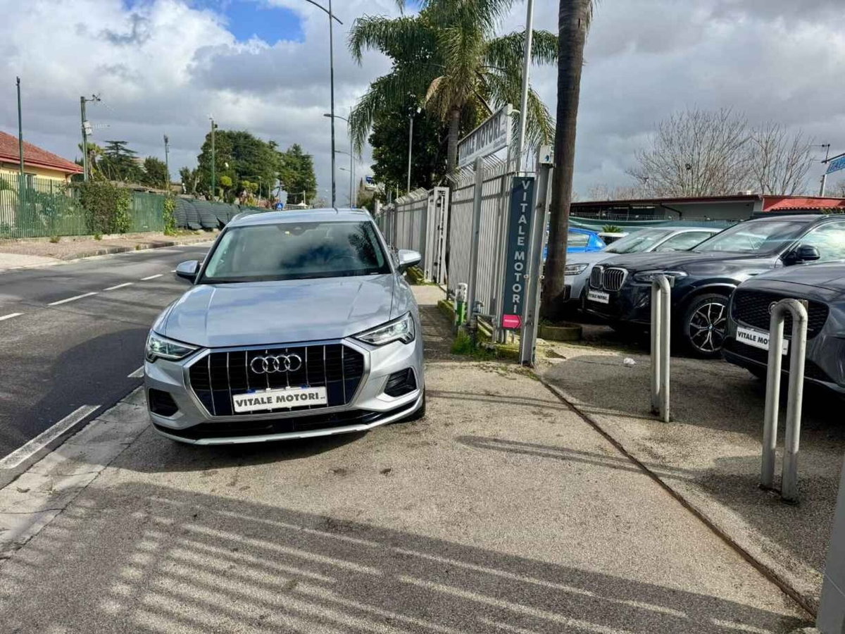 Audi Q3 Sportback 35 TDI quattro S tronic S line edition (2)