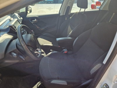 Peugeot 208 75 5 porte Active (6)