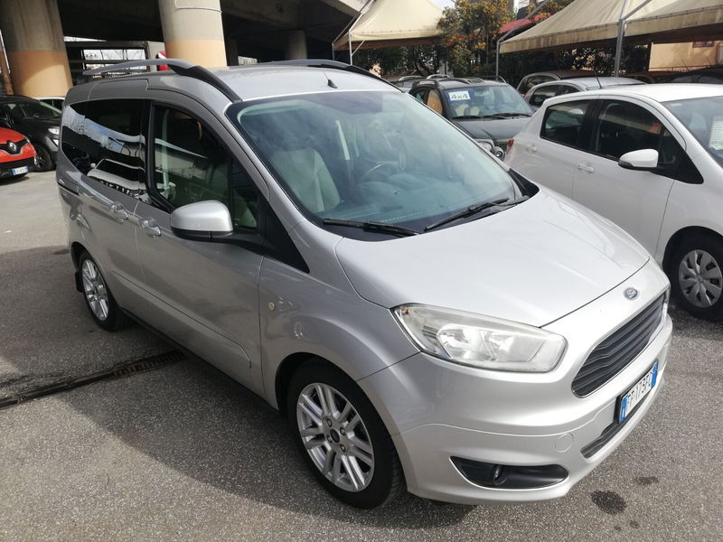 Ford Tourneo Courier 1.0 EcoBoost 100 CV Titanium