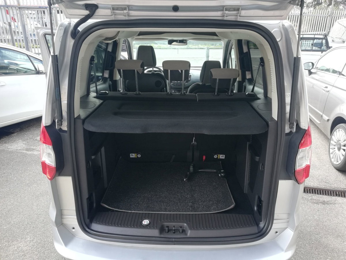 Ford Tourneo Courier 1.0 EcoBoost 100 CV Titanium (12)