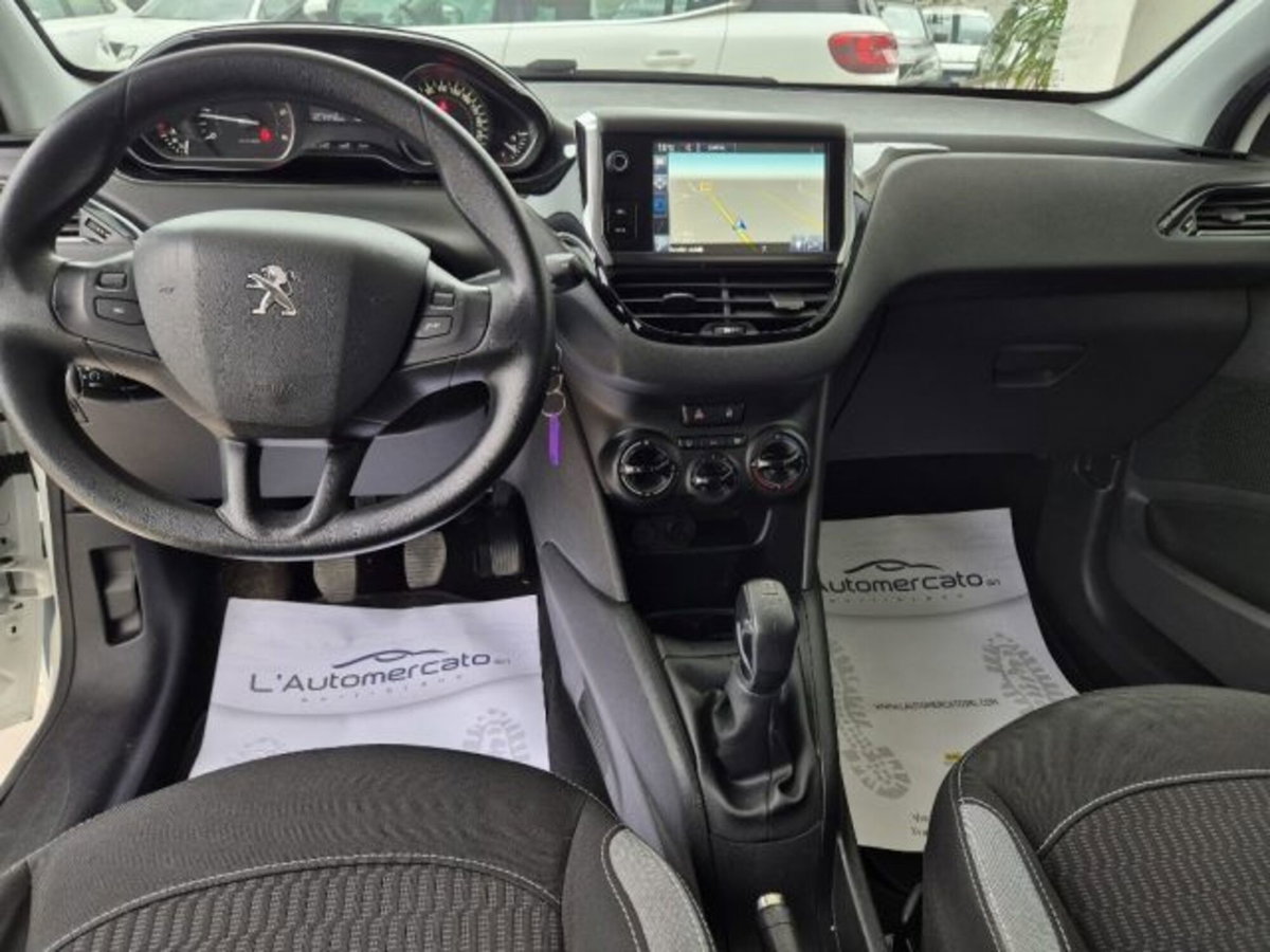 Peugeot 208 HDi 68 CV 5 porte Business (10)