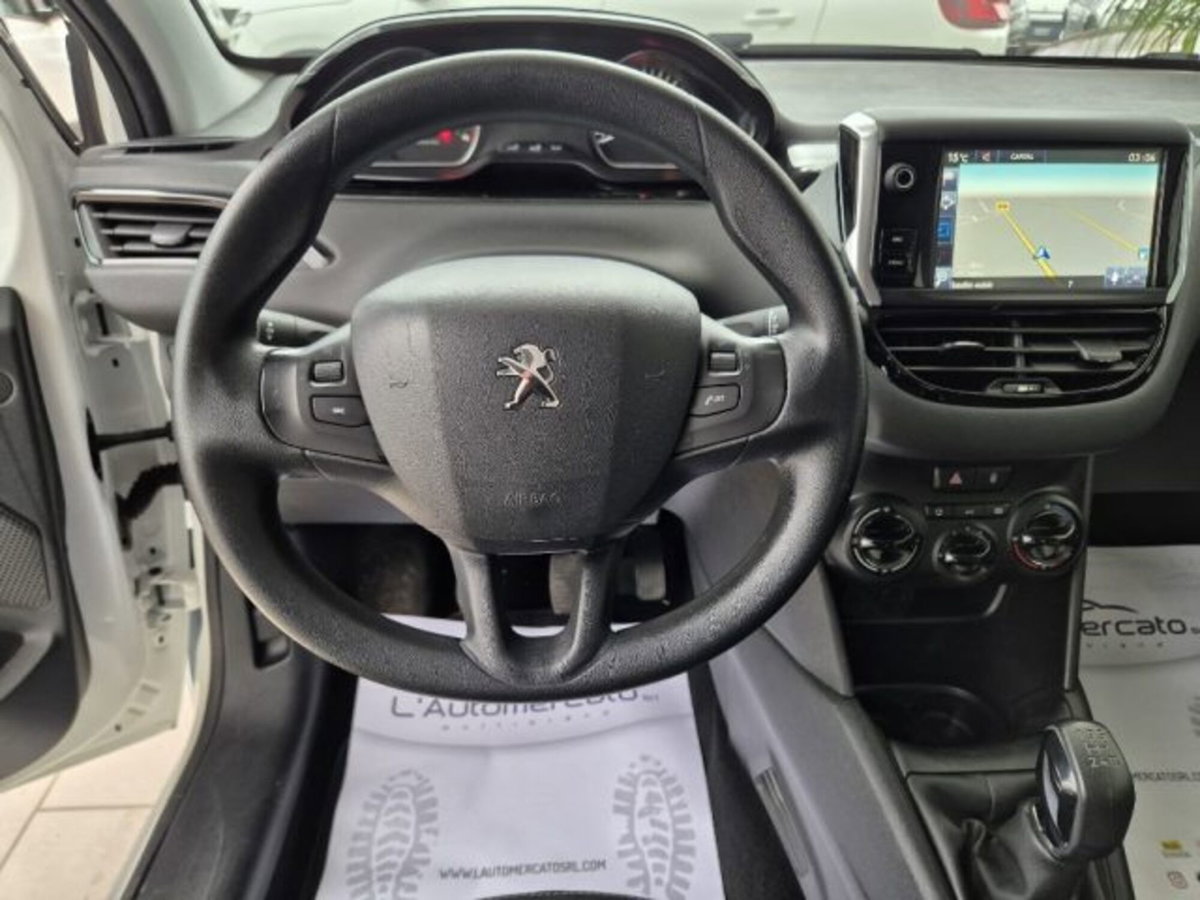 Peugeot 208 HDi 68 CV 5 porte Business (11)