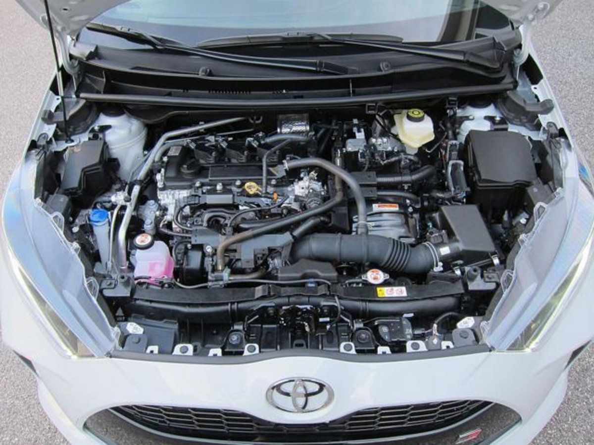 Toyota Yaris GR Sport 130 GR Sport (15)