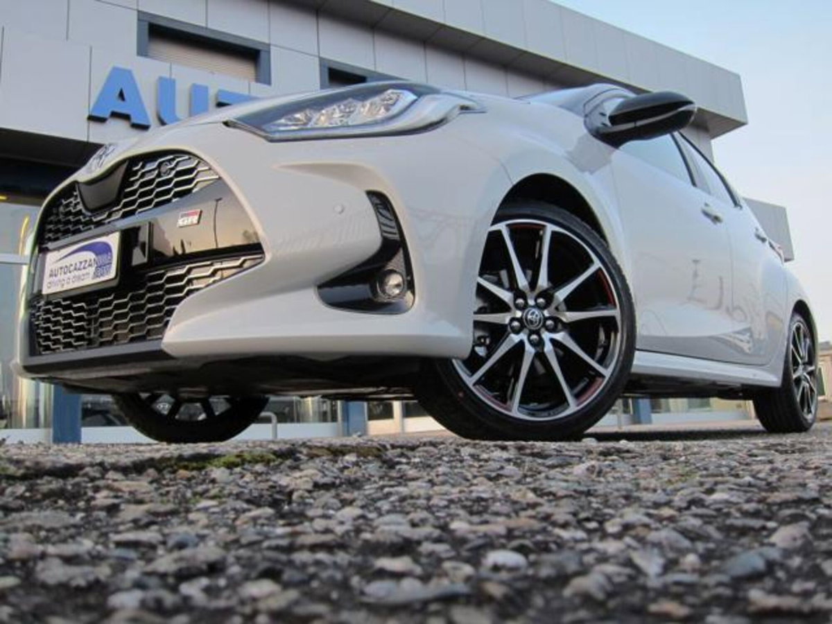 Toyota Yaris GR Sport 130 GR Sport (17)