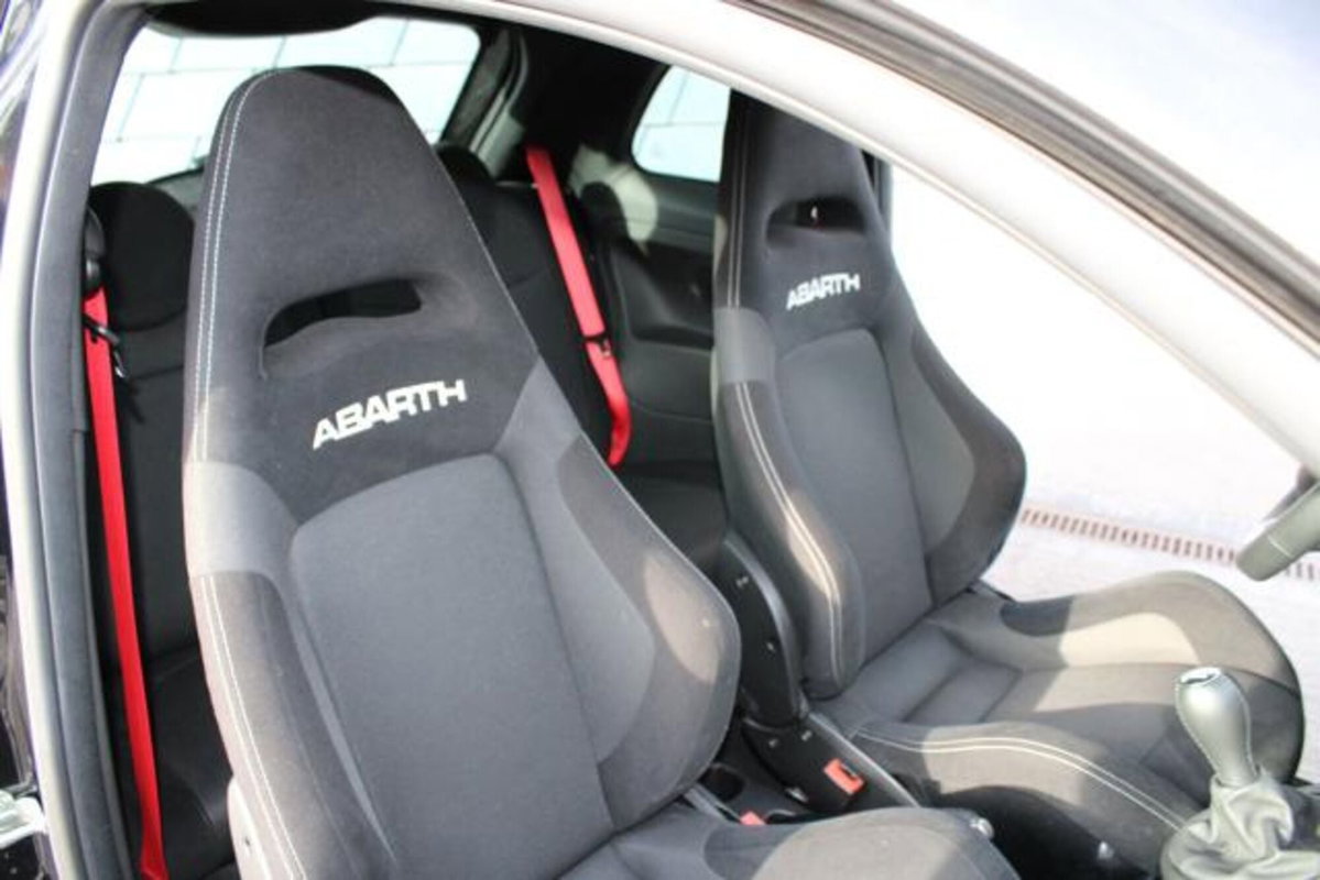 Abarth 595 595 1.4 Turbo T-Jet 165 CV (15)