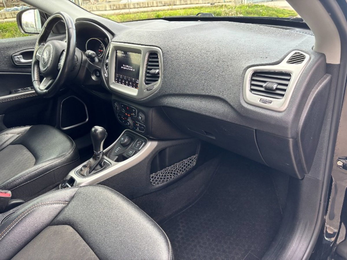 Jeep Compass 2.0 Multijet II aut. 4WD Longitude (11)