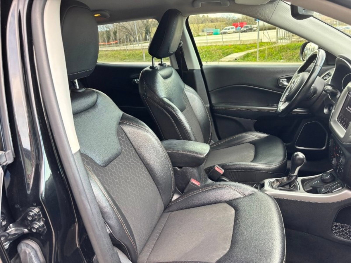 Jeep Compass 2.0 Multijet II aut. 4WD Longitude (12)