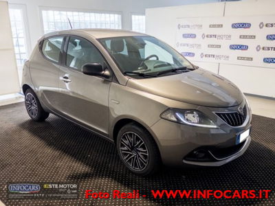 Lancia Ypsilon 1.0 FireFly 5 porte S&S Hybrid Ecochic Gold usata